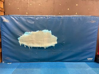Blue Crash Pad