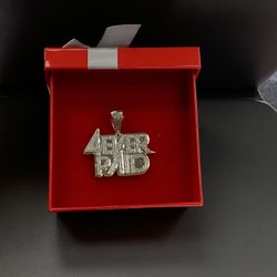 10k Yellow Gold 4Ever Paid Pendant