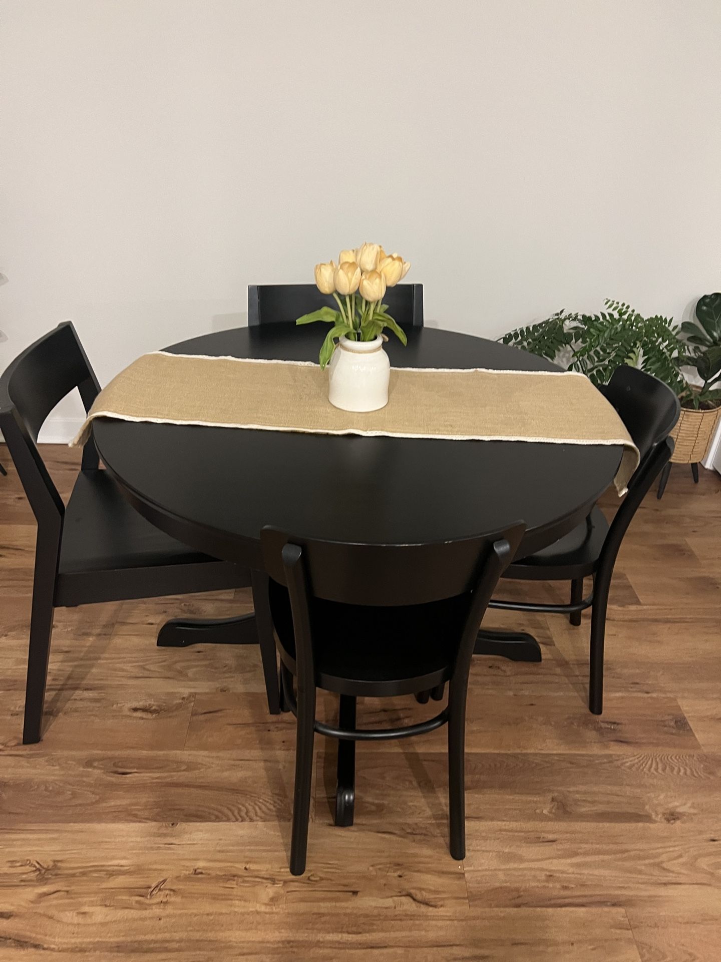 Dining Table With 4 Chairs