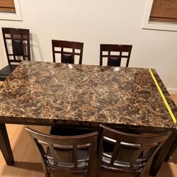 Dinning Room Table With Chairs 