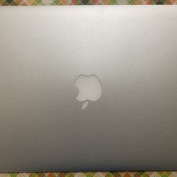 Apple MacBook Air 13” 2015 macOS Monterey 8GB Memory 256GB SSD!