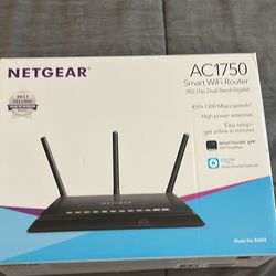 NetGear Ac1750 Smart WiFi Router