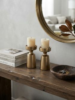 2 candle holders