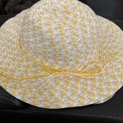 Yellow Wide Brim Sun Hat 13” Breezy Protection Made Beautiful One Size