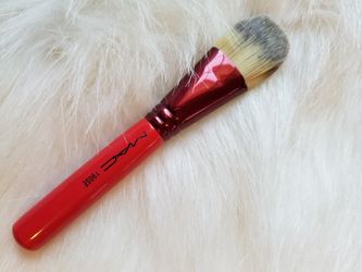 Original mac foundation brush new travel size