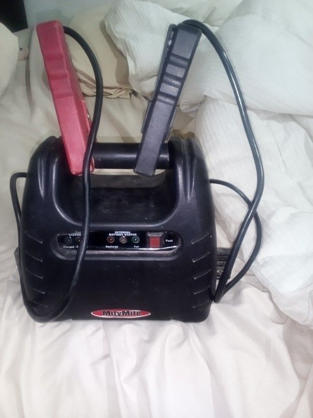 Car Battery Starter And Charger ( Mighty Mite)