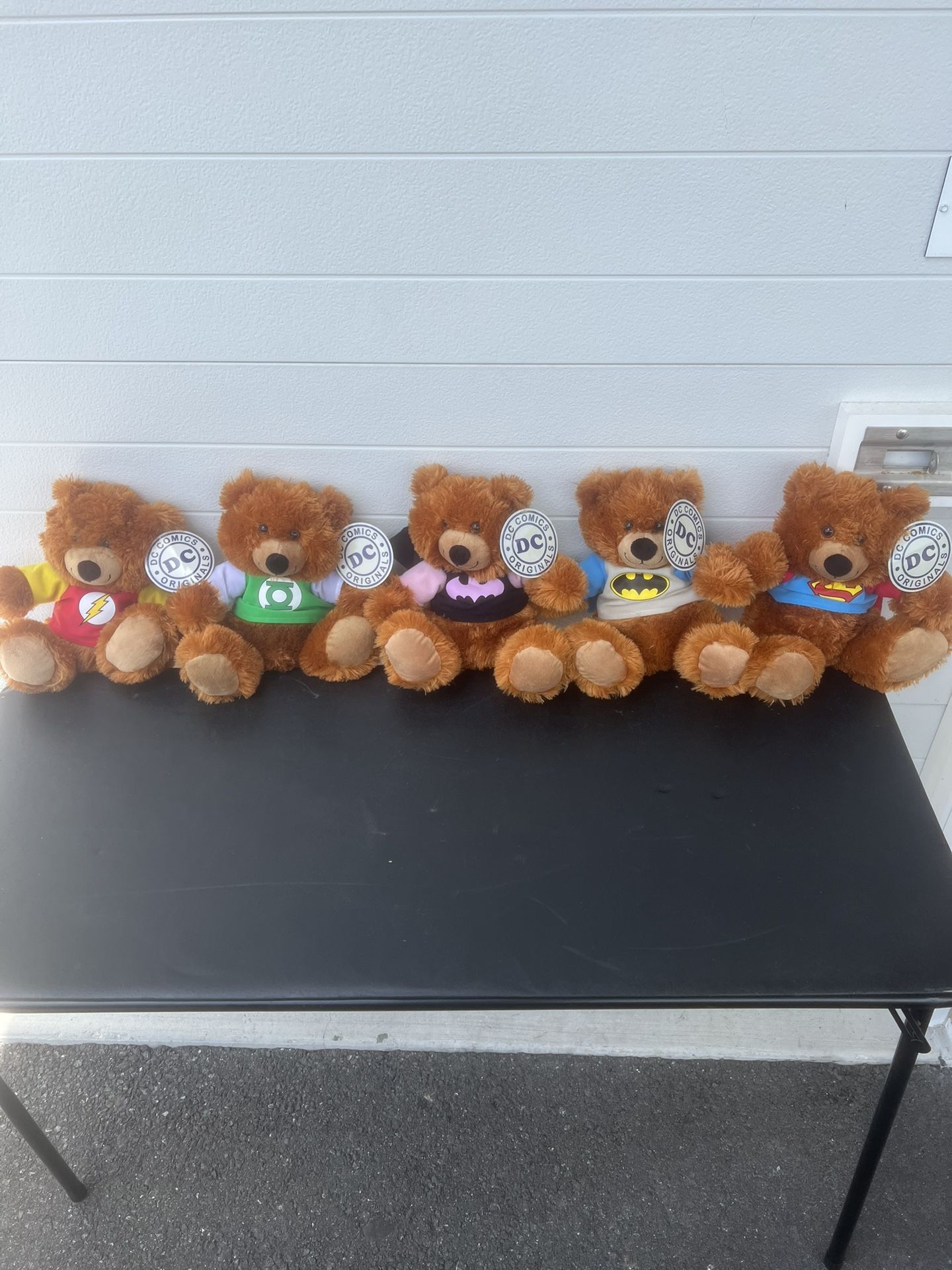 DC Comics Teddy Bear Lot Of 5 Toy Factory Superman Batman. Preowned in good condition They all have tags.