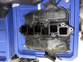 09 G37 Upper Intake Manifold OEM