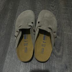 Birkenstock Suede Soft Footbed Clogs Mules Size 42 Taupe size Grey