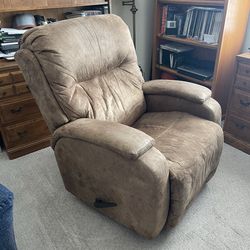 1 year old recliner from Fashion Furniture