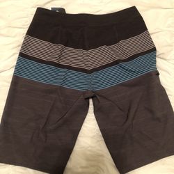 O’Niell  Surfer Shorts  (NEW) 