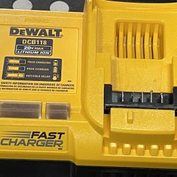Dewalt DCB118 8Amp Fast Charger