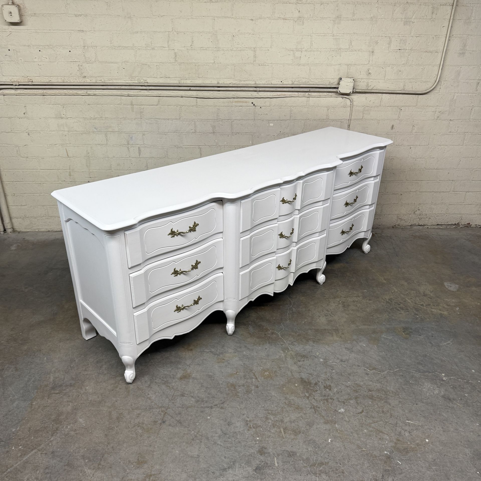 Delivery is available Vintage solid wood Luxury French Provincial White  Dresser 9 drawers $970 OBO! - joarbit.com