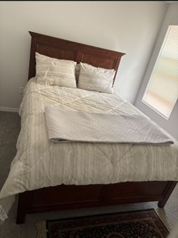 Queen Bed