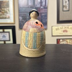 Pottery woman