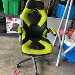 Gaming Chair for Sale in Covington WA OfferUp
