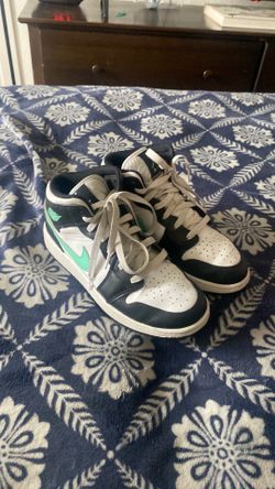 Nike Air Jordan Mids