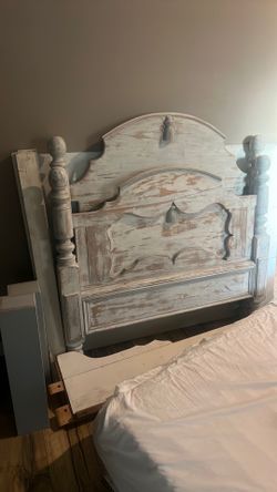 Antique small bed