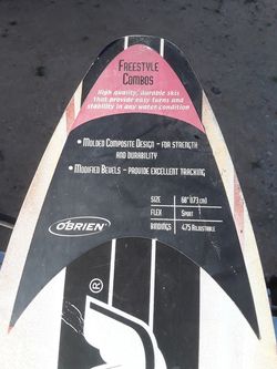 Connelly single water ski