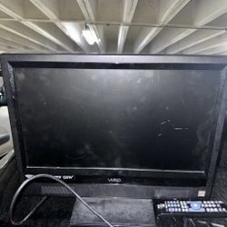 Vizio VO22L 22 Inch 1080 LCD HDTV Flat Screen TV HDMI GAMING KITCHEN with remote