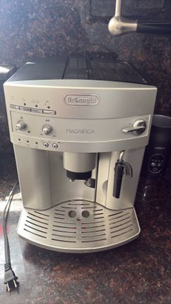 DeLonghi Magnifica coffee maker