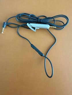 FREE – Bose Headphone Cable with Inline Mic & Remote