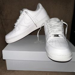 Nike Women's Air Force 1 '07 Shoes Sz 9 WOMEN