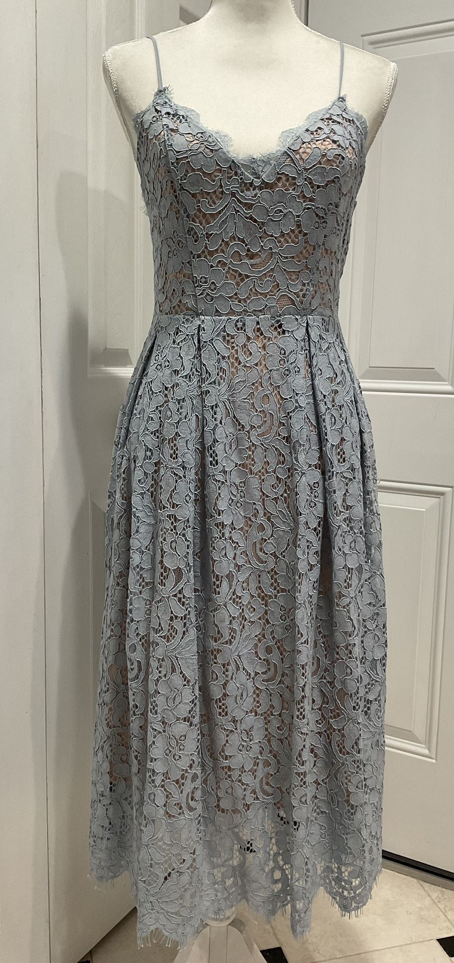 H&M Fully Lined Dusty Blue Pleated Midi Lace Dress, Size 8