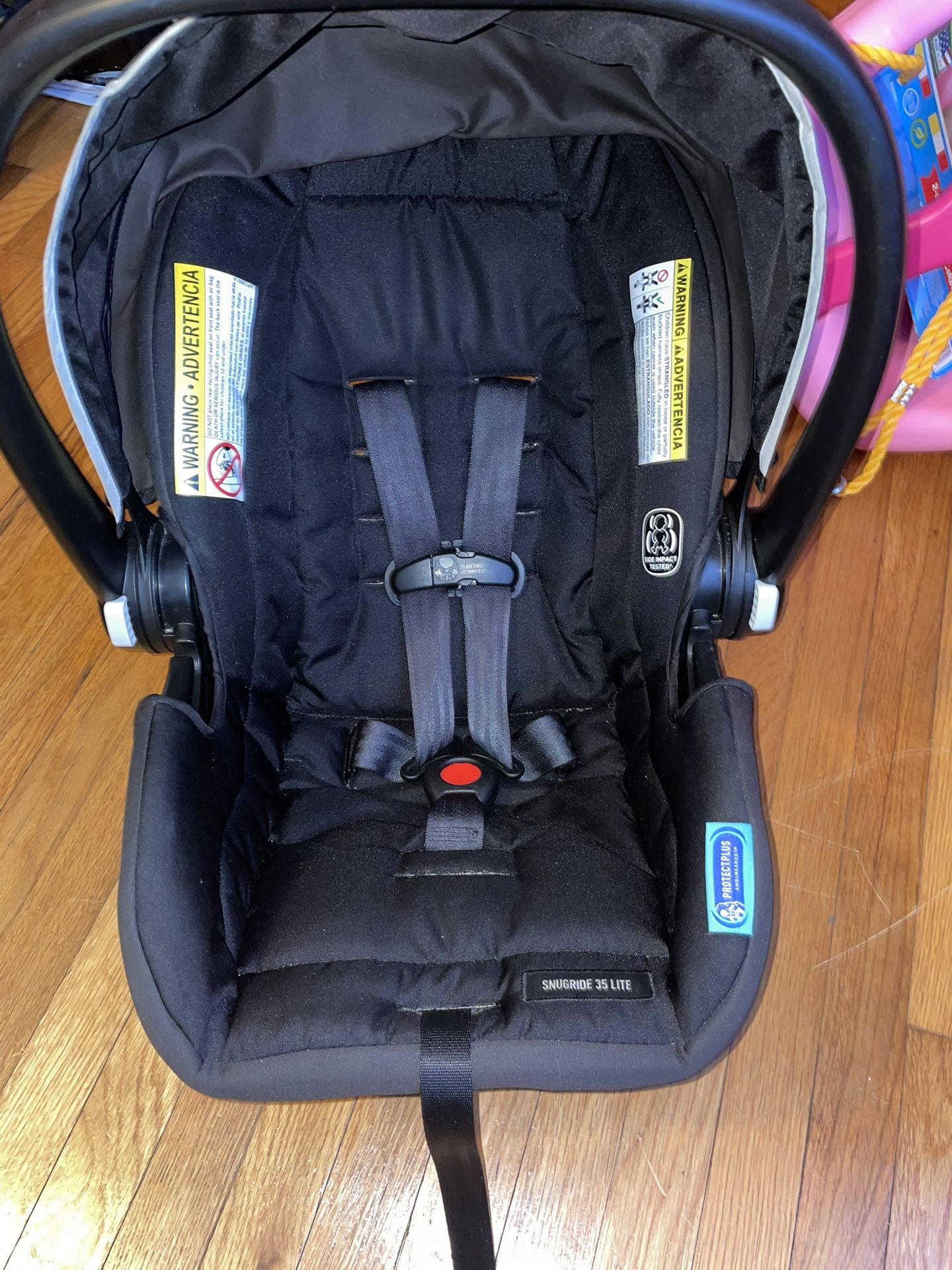 Graco Car Seat& Base