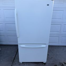 Refrigerator Bottom Freezer 60 Day Warranty 