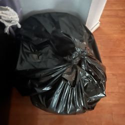 Large Bag Of Women’s Clothes 