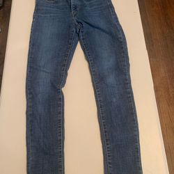 Levi’s 26 Waist Womens Jeans! 