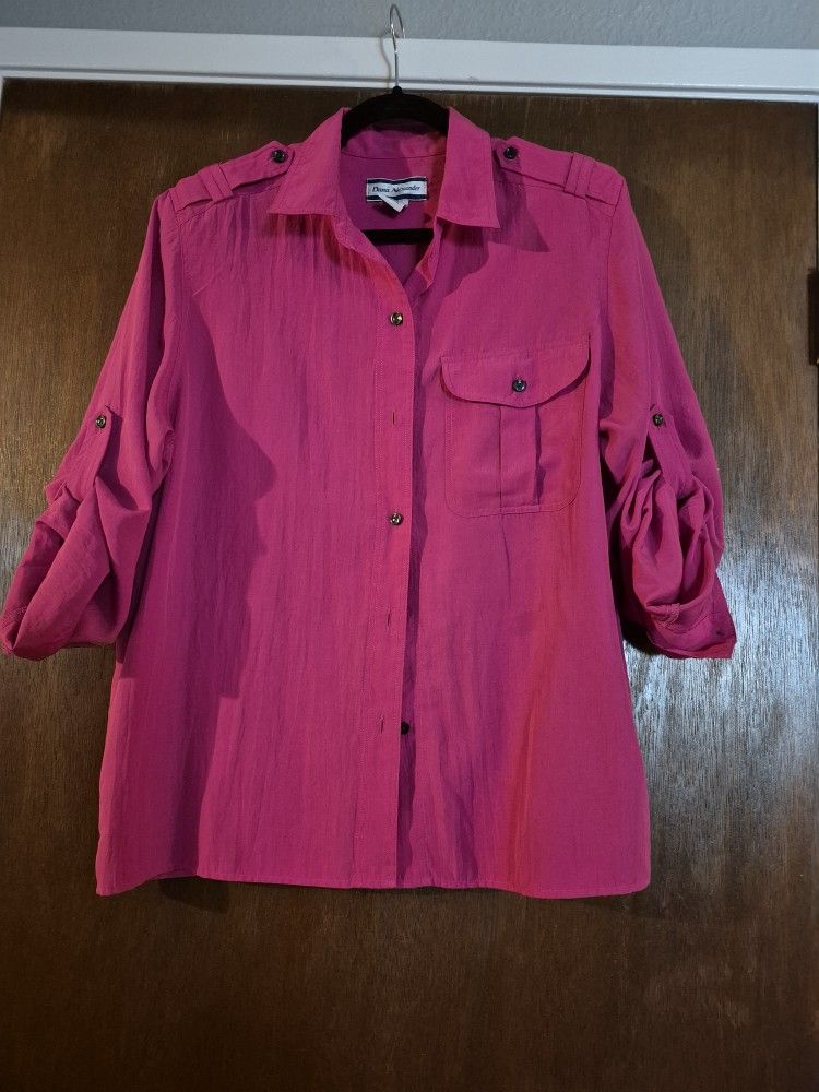 DANA  ALEXANDER  SIZE 12 %POLYESTER  ORIGINAL PRICE $45.