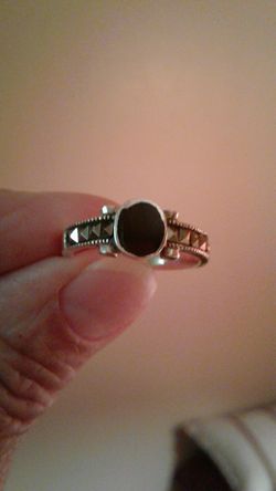 Silver and black onyx Ring size 6