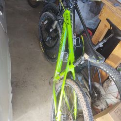 Gt Zaskar 27.5 Mountain Bike Fair Condition