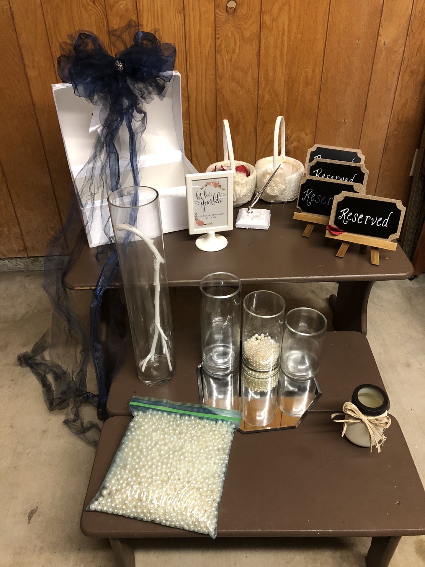 Wedding reception decorations