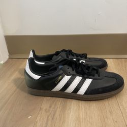 Adidas Sneakers 