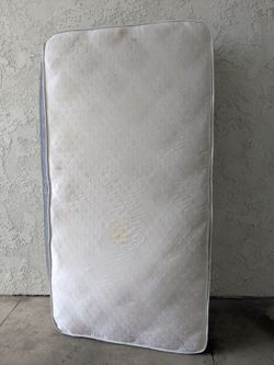 Twin mattress