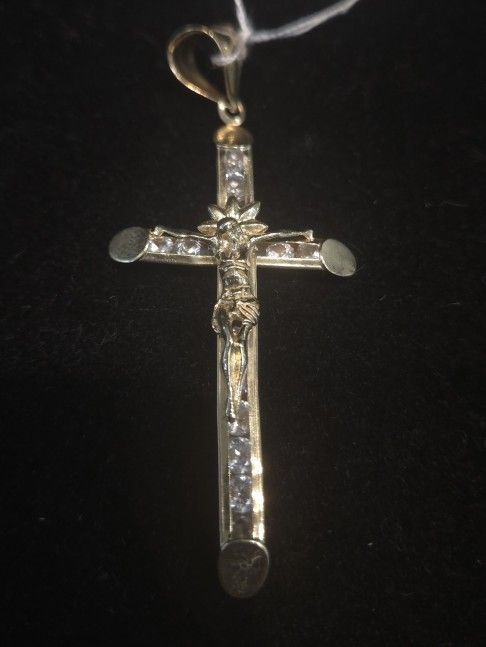 14k Gold Religious Pendant