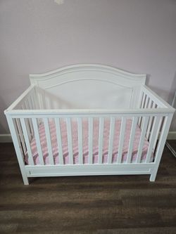 White Wood Baby Crib