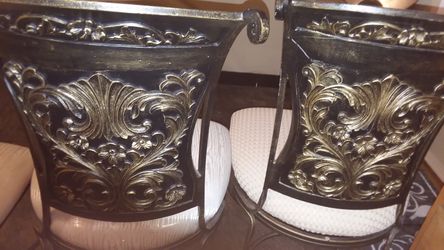 4 Beautiful antique chairs