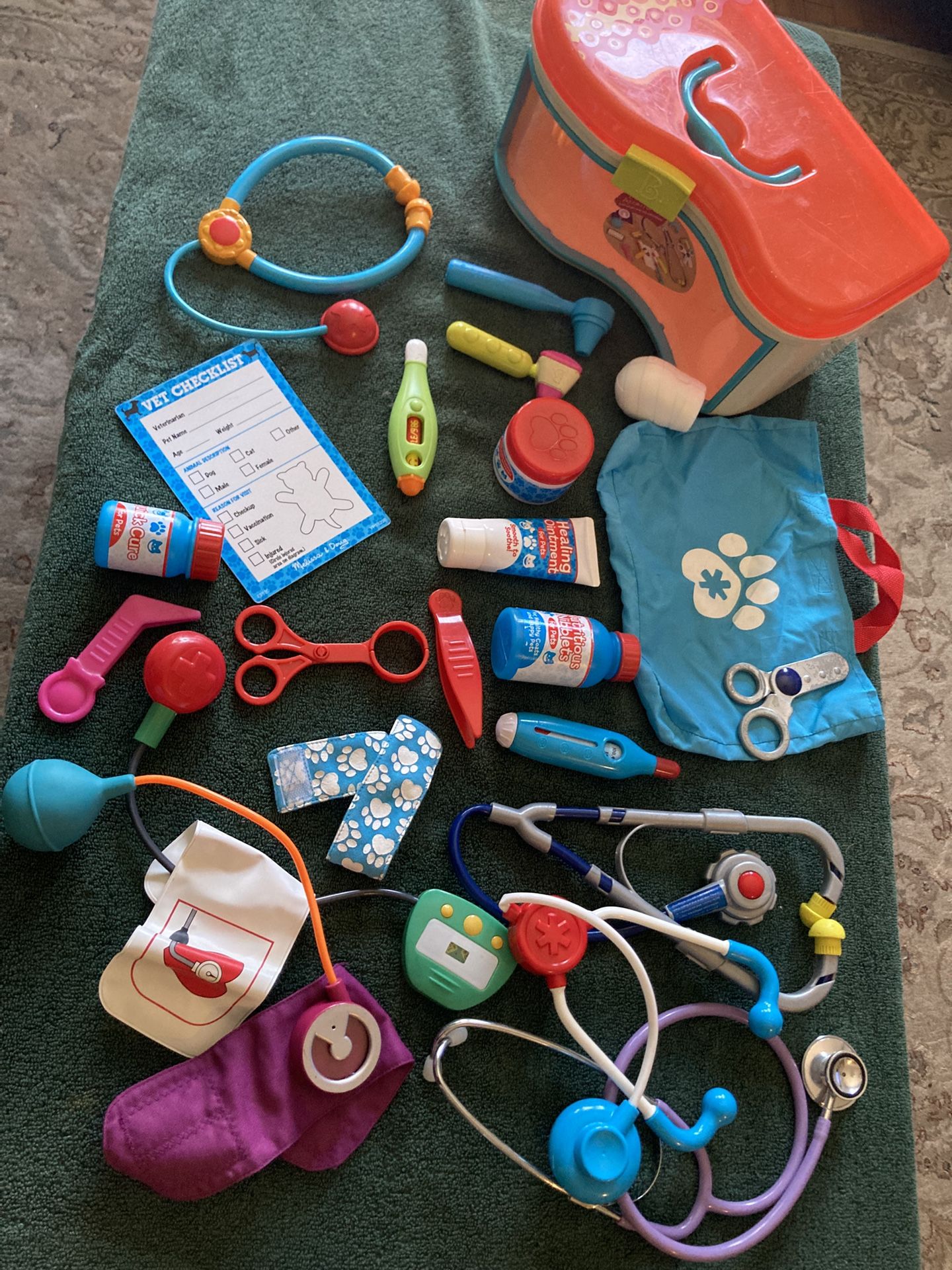 Pretend Kids Veterinarian Play Collection
