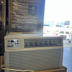 ‼️NEW WINDOW AC WITH HEAT 12000 BTU 220V ‼️