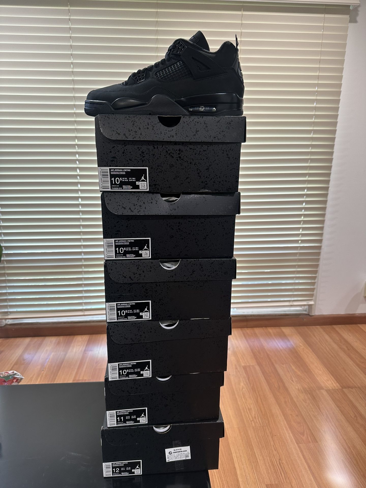 Jordan Black cat 4s  Men’s Size 10.5  