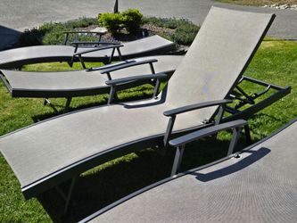 Reclining sun chairs, sun lounger, chaise lounge chairs