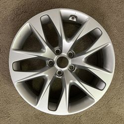 2013 2014 2015 2016 Hyundai Genesis Coupe OEM rear wheel, R18, 8" wide