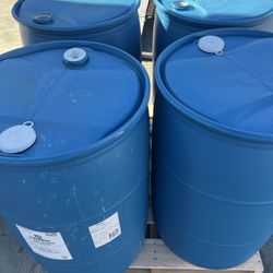 55 gallon Plastic Drums clothes top $20 each