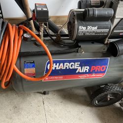 20 Gallon Air Compressor 