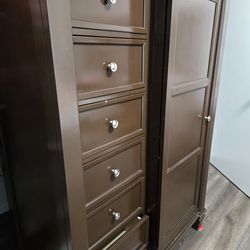 Dresser - 6 drawers and side shelves