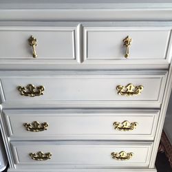 Wooden Antique Four Drawers Dresser